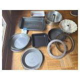 Metal bakeware