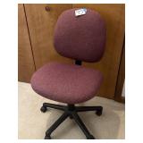 Rolling office chair