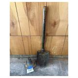 Anchor and shovel