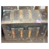 Camelback trunk