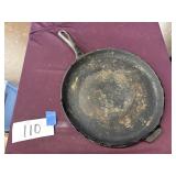 Cast iron skillet