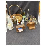 Avon; Terrier book ends