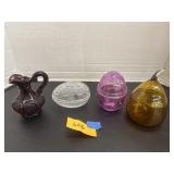Glass jars, cruet, trinket dishes