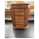 Jewelry box