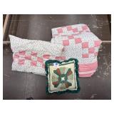 Quilt, pillows