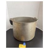 Stock pot