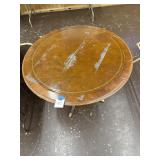 Pedestal table