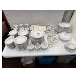 Harmony House dish set