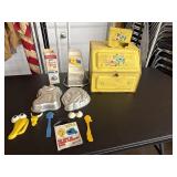 Vintage kitchenware, cake molds