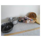 Cake Pans, Microwave Bread Warmer, Plus