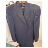7 - 42R Men's Suits