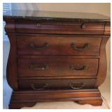 4-Drawer Nightstand  32'X16'X30'