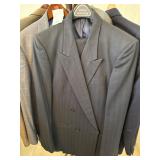 10 - 42R Men's Suits