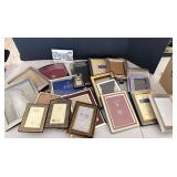 18 Picture Frames