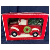 Holiday Cookie Jar Pickup & Christmas tree