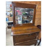 Oak 4 drawer  dresser with mirror  40+22+69
