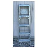 5' Aluminum Step Ladder - Werner