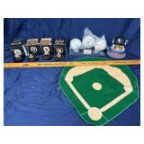 Salute to Mark McGuire set, 4 replica cardinals