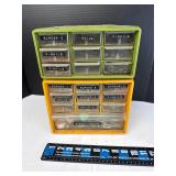 2 Plastic Organizers