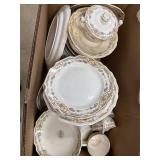 Mount Clemons Mildred 30's Circa Dishes (77)