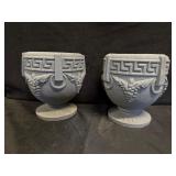 2-concrete 9ï¿½+10ï¿½ flower pots