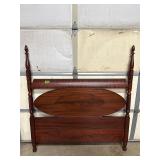 4-Poster Mahogany 60' Bed Matches Dresser