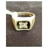 Man's Ring 14kt Gold Ring Square?