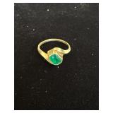 anz 10kt Ladies Emeral Ring