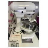 kitchenaid stand mixer with attachments & Cover