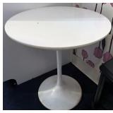 Approximate 2 foot table