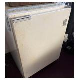 Mini fridge
