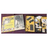 Gilbert microscope set