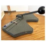 1 hole punch