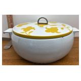 Enamel cast iron Dutch oven