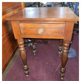One drawer end table