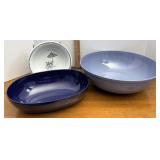 assorted plastic bowls