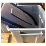 Rubbermaid tote