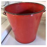 Read enamel bucket