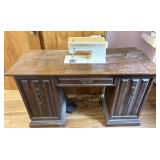 Singer sewing machine and contents