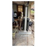 aluminum easel