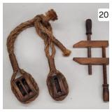 Ship Mast Wooden Pulley Set