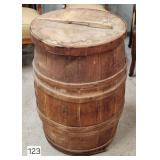 Early Country Store Oak Stave Barrell