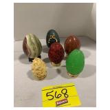 GROUP OF STONE & CARVED CHINA RESIN & GLASS Dï¿½COR