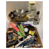 KNIFE BLOCK SET, KITCHEN UTENCILS OF ALL KINDS,