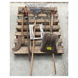 PALLET OF LONG HANDLE TOOLS