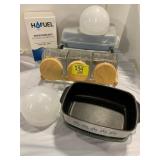 HYDRATION BOTTLE, CAKE PANS, GLASS CANISTER SET,