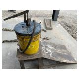 METAL CAR RAMPS, OIL PUMPER BUCKET