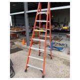 8FT WERNER FIBERGLASS LADDER