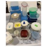 GROUP OF PLASTIC FOOD STORAGE