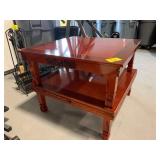 2 WOOD SQUARE COFFEE TABLES